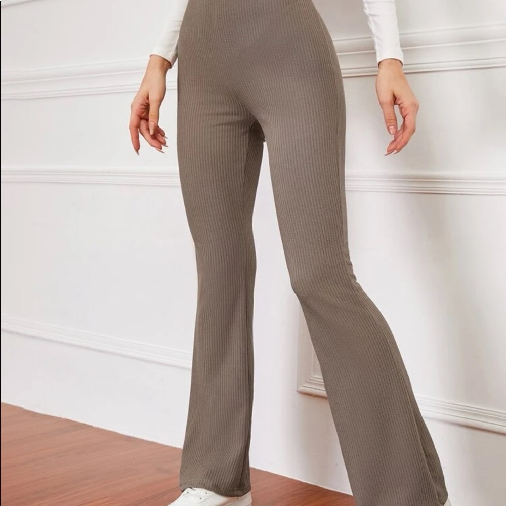Flowy pants